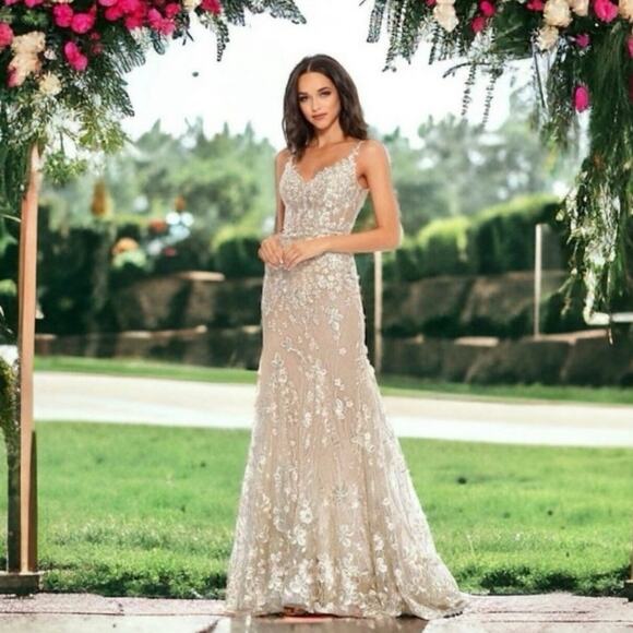 MAC DUGGAL 67492 Floral Embroidered Corset Bodice Gown Sz 20 New w/ Tag $798 SOO - Picture 2 of 16